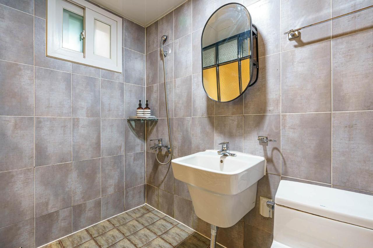 Hotel Less Seul Zewnętrze zdjęcie