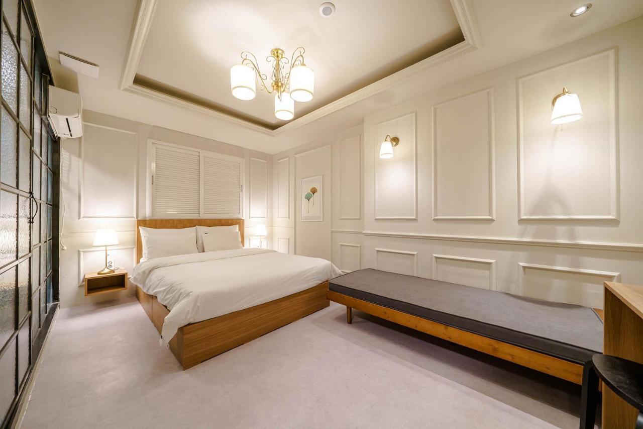 Hotel Less Seul Zewnętrze zdjęcie