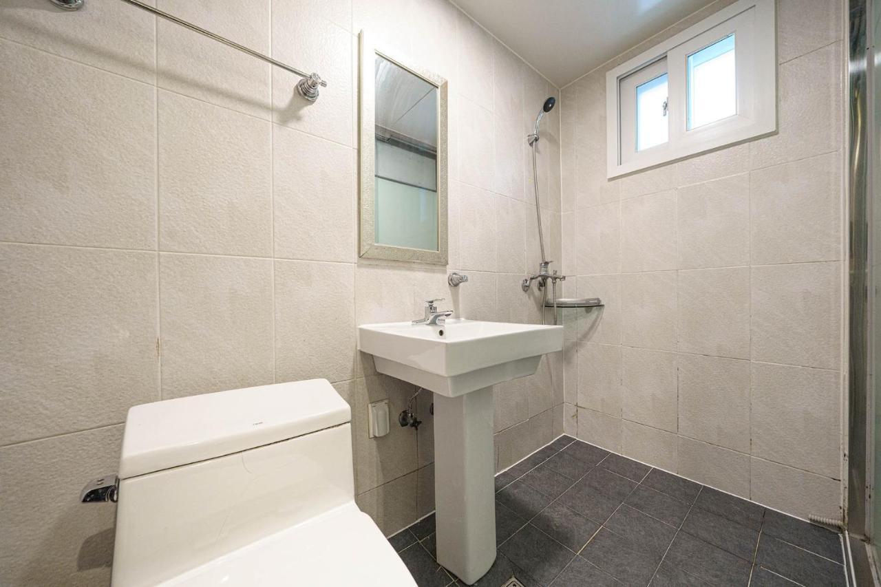 Hotel Less Seul Zewnętrze zdjęcie