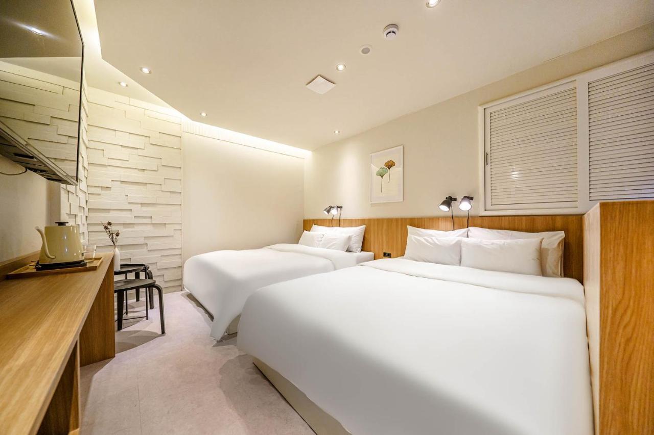 Hotel Less Seul Zewnętrze zdjęcie