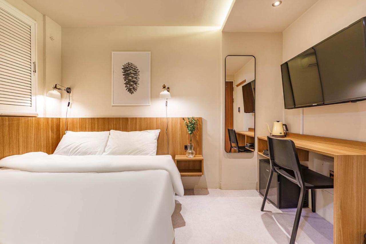 Hotel Less Seul Zewnętrze zdjęcie