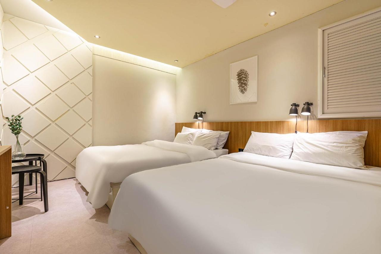 Hotel Less Seul Zewnętrze zdjęcie