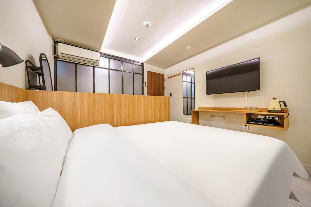 Hotel Less Seul Zewnętrze zdjęcie