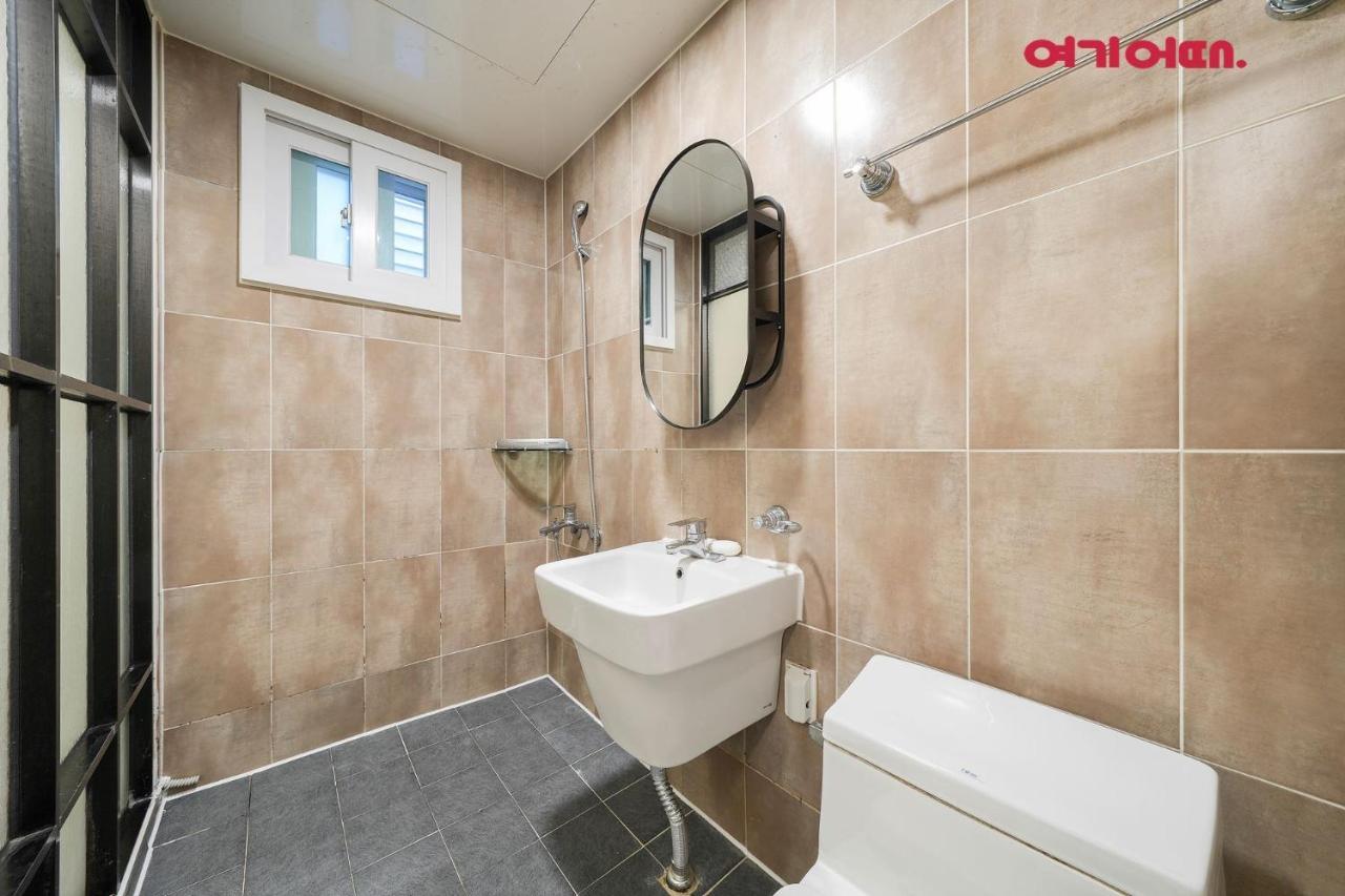Hotel Less Seul Zewnętrze zdjęcie